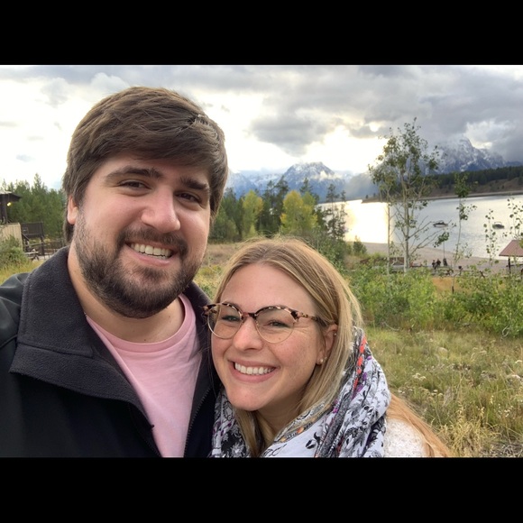 Meet your Posher, Hillary - Picture 3 of 6